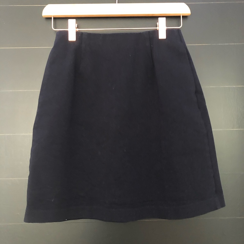 [uniqlo] navy skirt